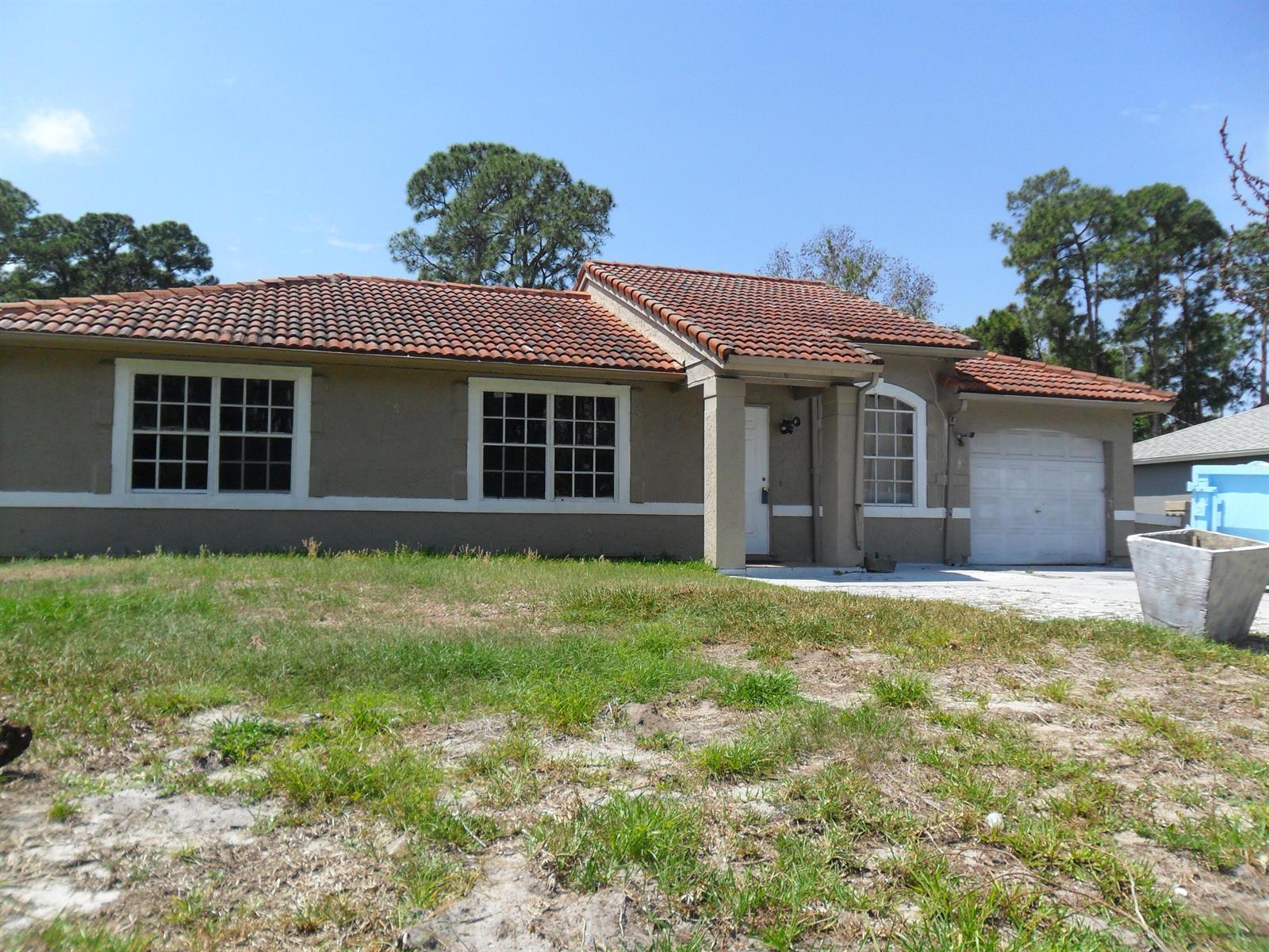 Ver detalles 1826 2 / 2 1040 sq. ft. $ 2026-06-19 0 foto