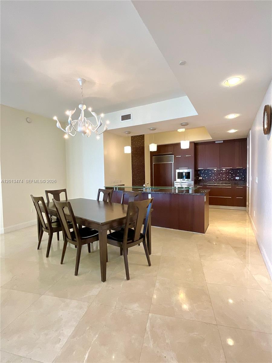 703 2 / 3 1962 sq. ft. $ 2026-05-05 0 Photo