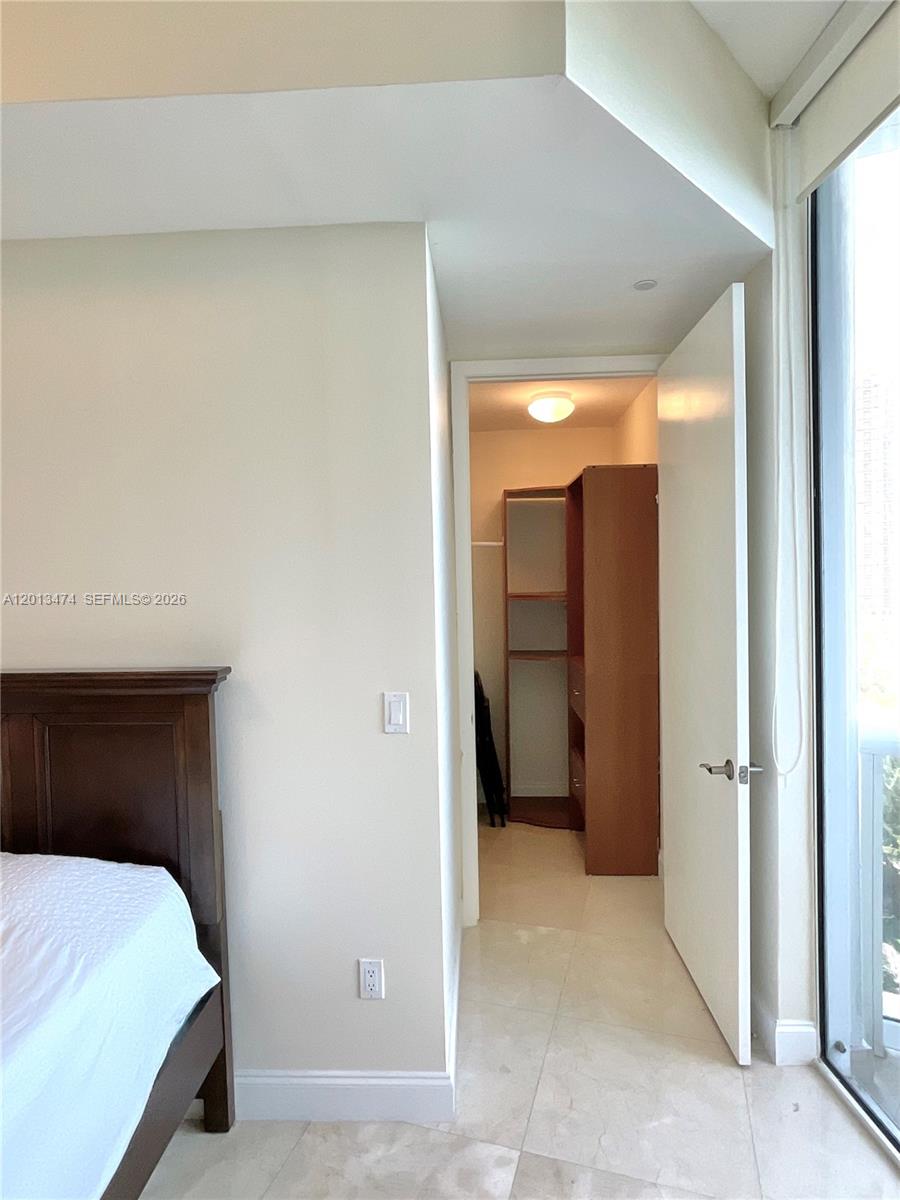 703 2 / 3 1962 sq. ft. $ 2026-05-05 0 Photo