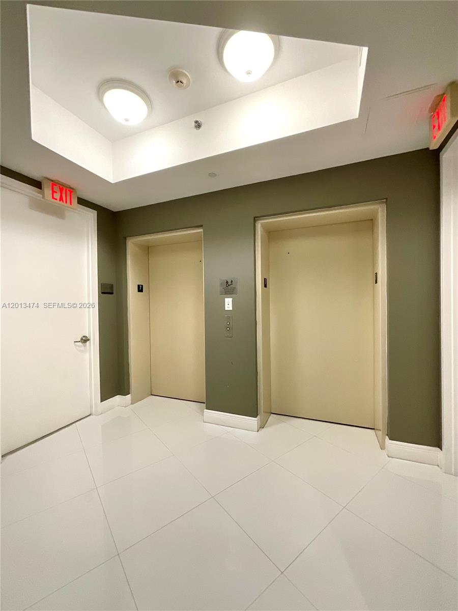 703 2 / 3 1962 sq. ft. $ 2026-05-05 0 Photo