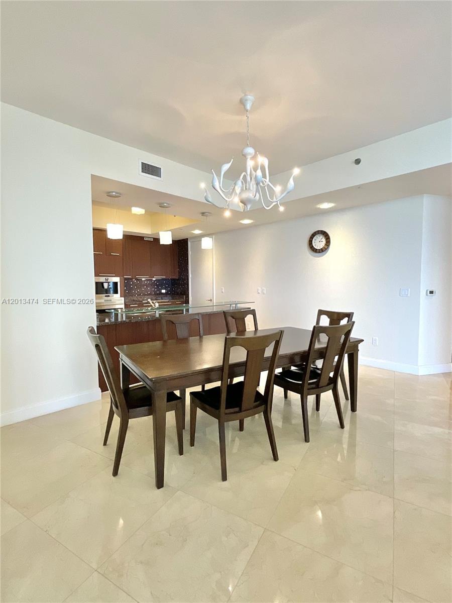 703 2 / 3 1962 sq. ft. $ 2026-05-05 0 Photo