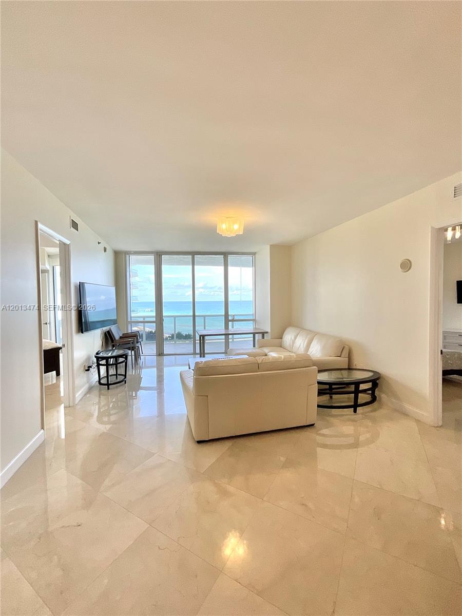 703 2 / 3 1962 sq. ft. $ 2026-05-05 0 Photo