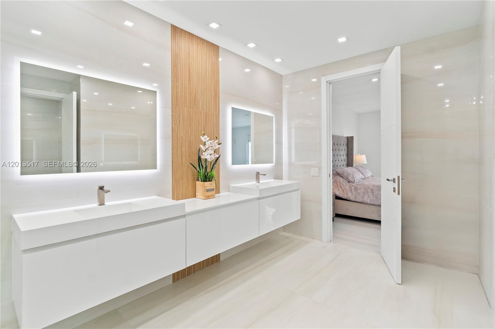 Photo of 3188 211th Ter  (3188), Aventura, Florida, 33180 - Magazine published main bathroom