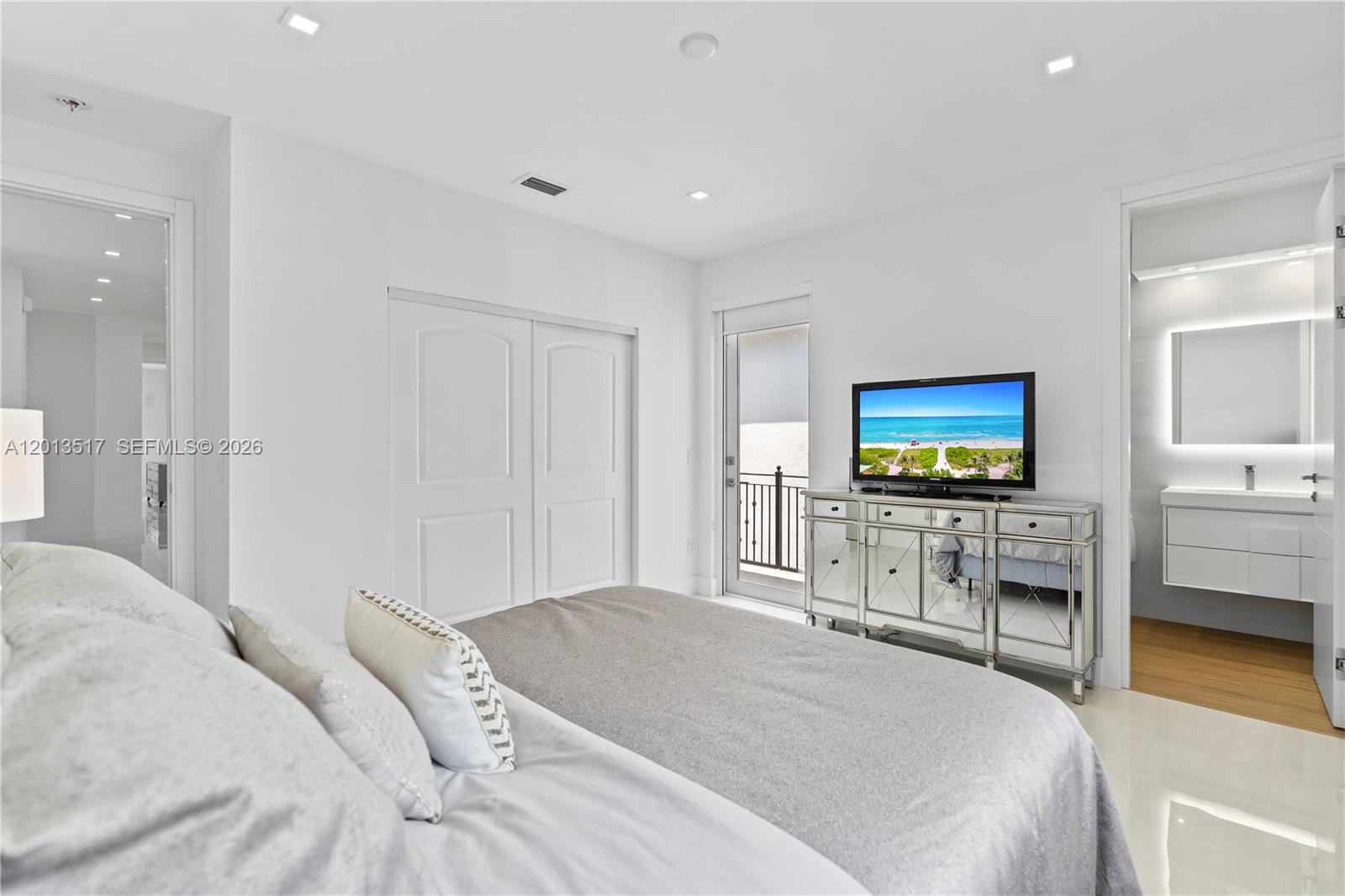 Photo of 3188 211th Ter  (3188), Aventura, Florida, 33180 - Bedroom #4