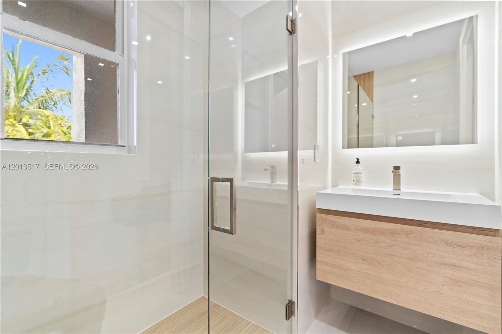 Photo of 3188 211th Ter  (3188), Aventura, Florida, 33180 - Bathroom #3