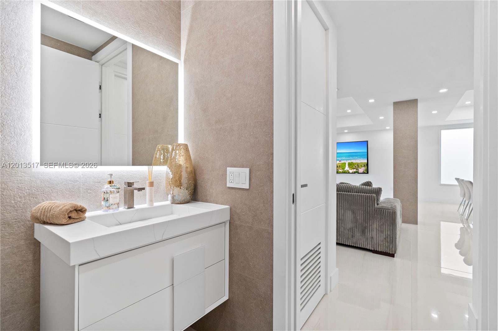 Photo of 3188 211th Ter  (3188), Aventura, Florida, 33180 - Guests' bathroom located on first level