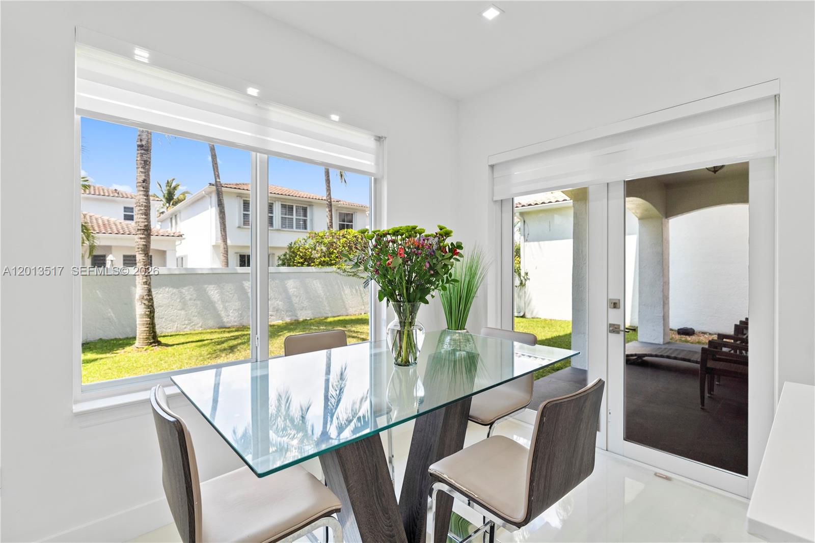 Photo of 3188 211th Ter  (3188), Aventura, Florida, 33180 - breakfast area or eat in kitchen