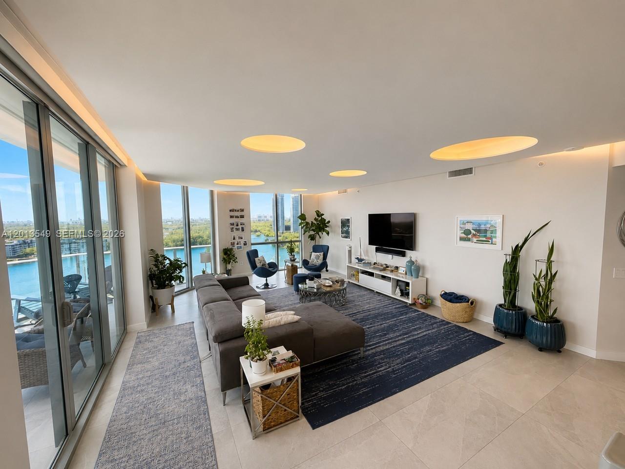 Photo of 17111 Biscayne Blvd  #1610, North Miami Beach, Florida, 33160 - 