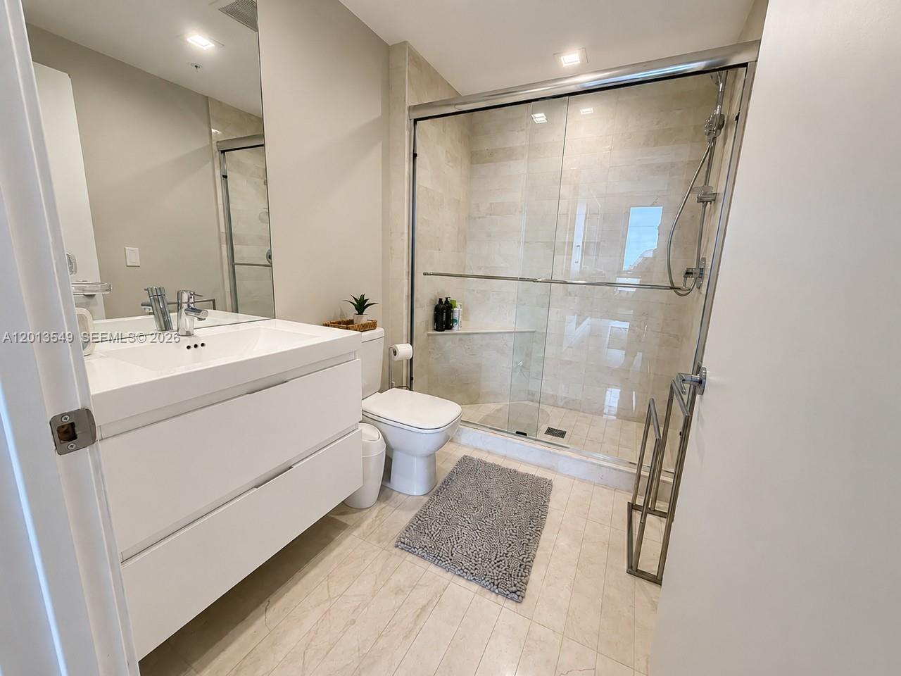 Photo of 17111 Biscayne Blvd  #1610, North Miami Beach, Florida, 33160 - 