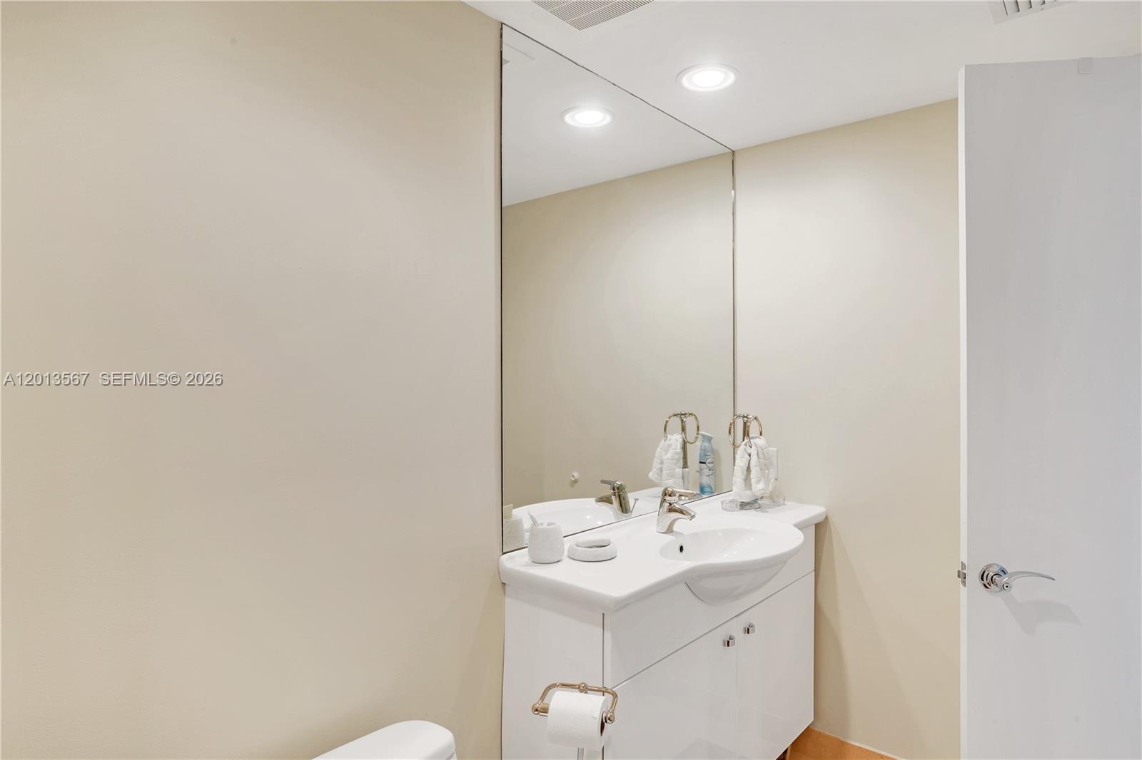 1410 2 / 2 1782 sq. ft. $ 2026-05-05 0 Photo
