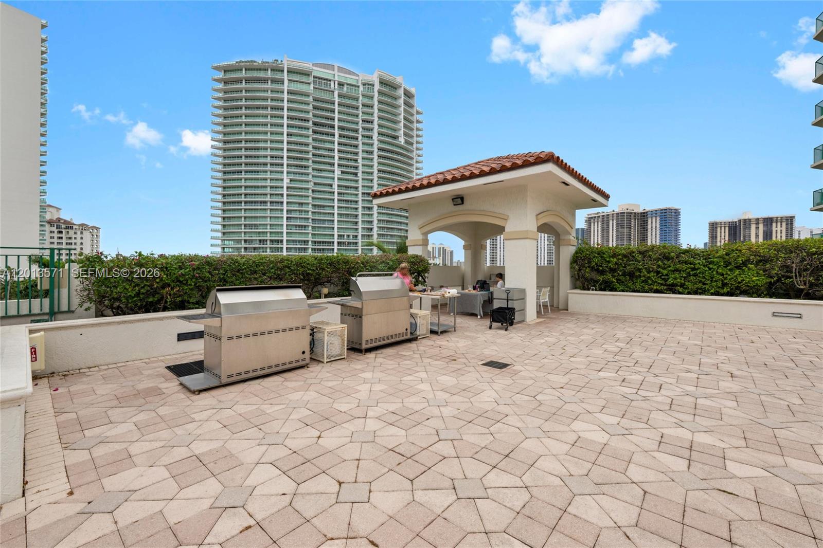 Photo of 19900 Country Club Dr #116, Aventura, Florida, 33180 - BBQ Area
