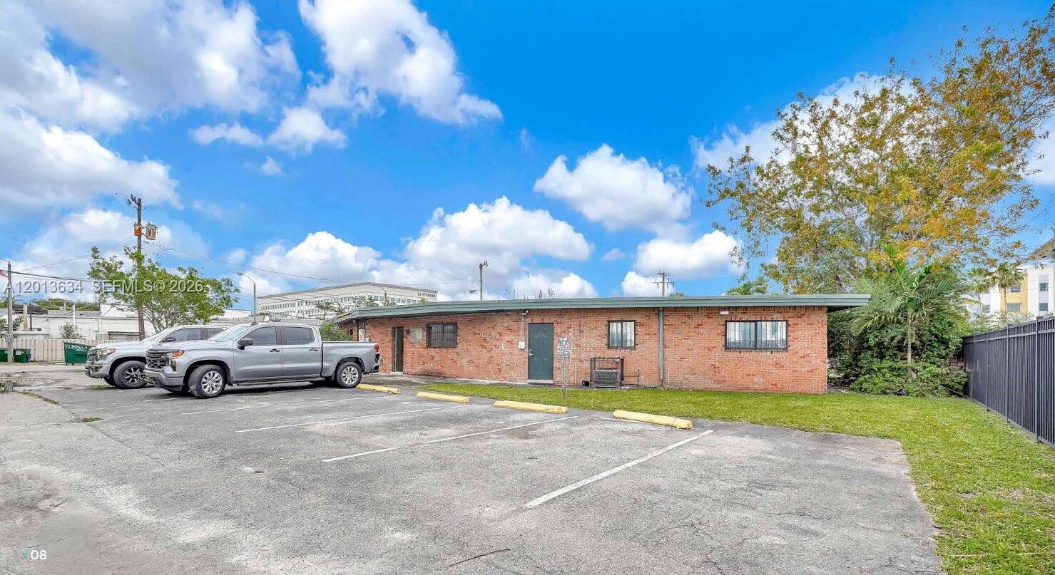 See details / sq. ft. $ 2026-05-05 0 Photo