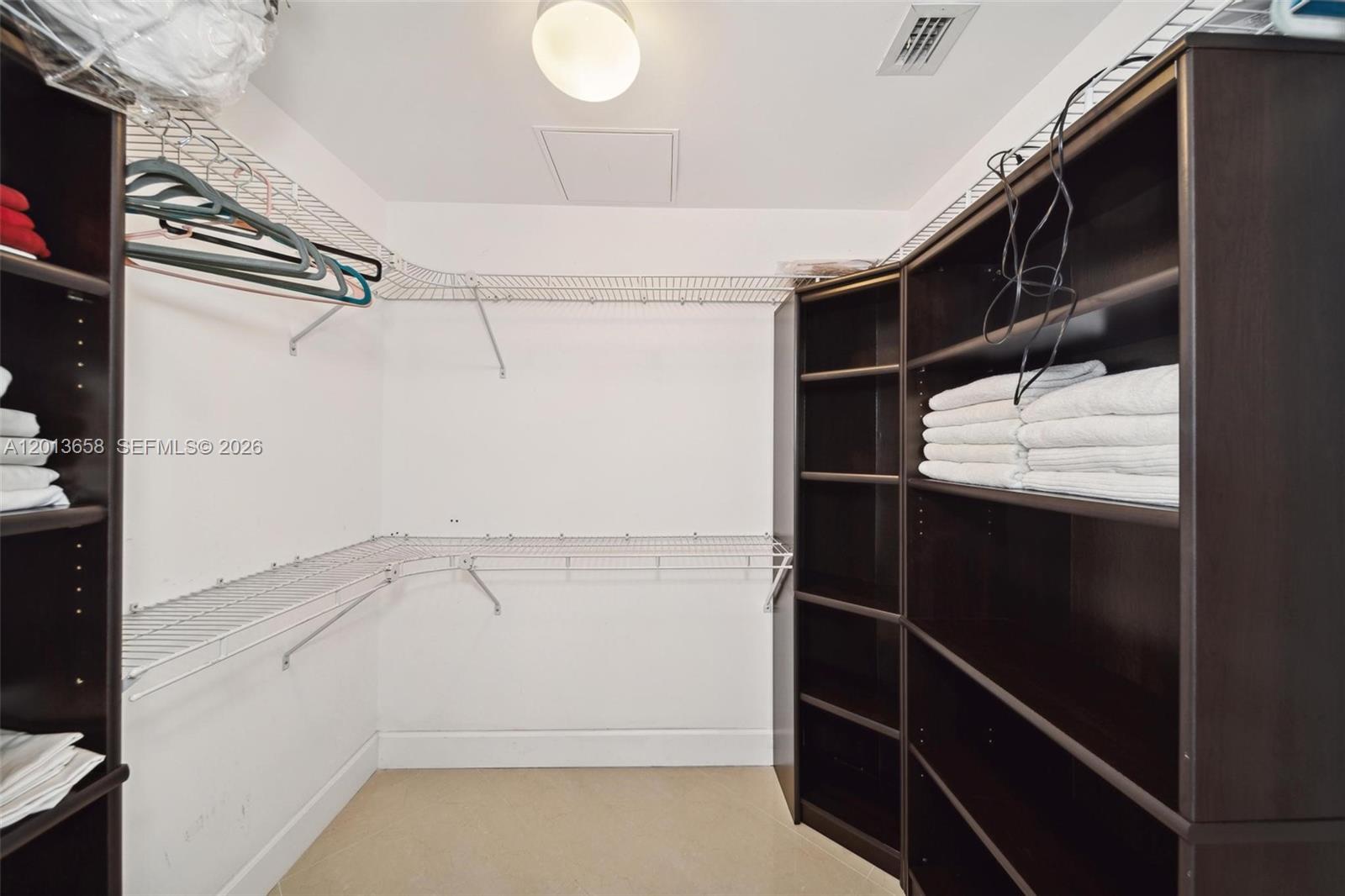 1701 3 / 3 2065 sq. ft. $ 2026-05-05 0 Photo