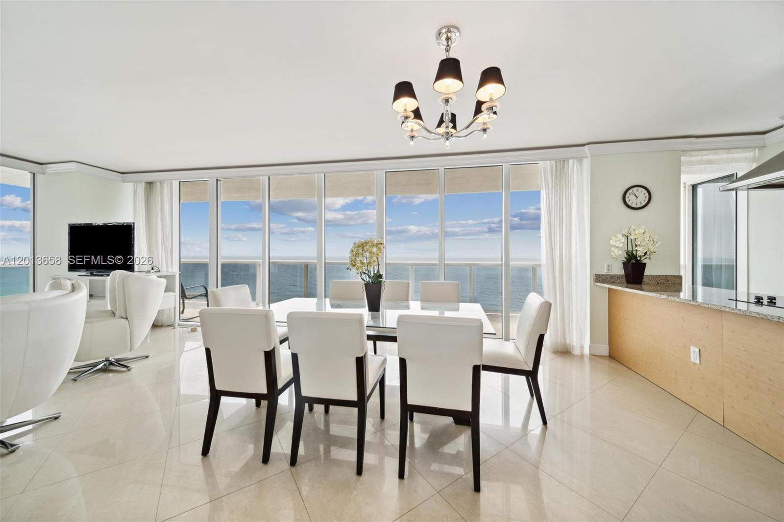 1701 3 / 3 2065 sq. ft. $ 2026-05-05 0 Photo