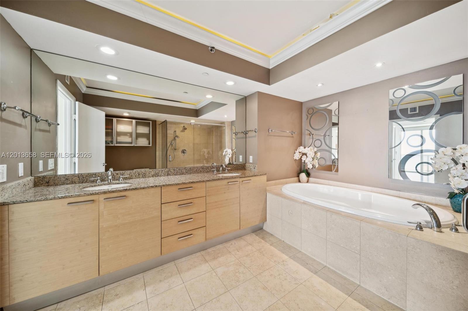 1701 3 / 3 2065 sq. ft. $ 2026-05-05 0 Photo