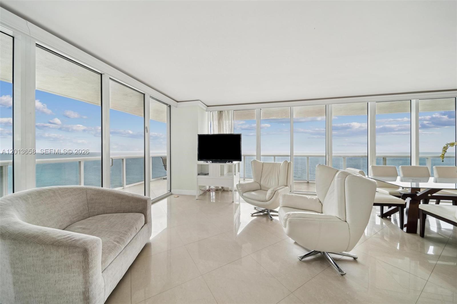 1701 3 / 3 2065 sq. ft. $ 2026-05-05 0 Photo
