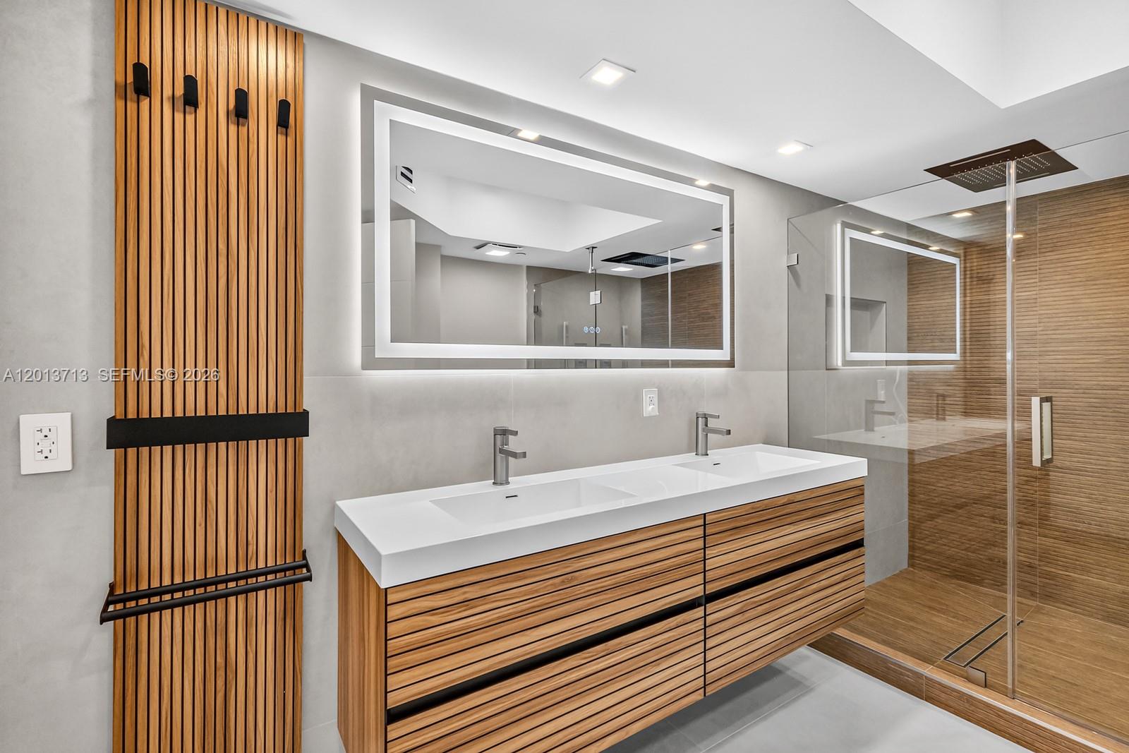 Photo of 16445 Collins Ave  #922, Sunny Isles Beach, Florida, 33160 - 