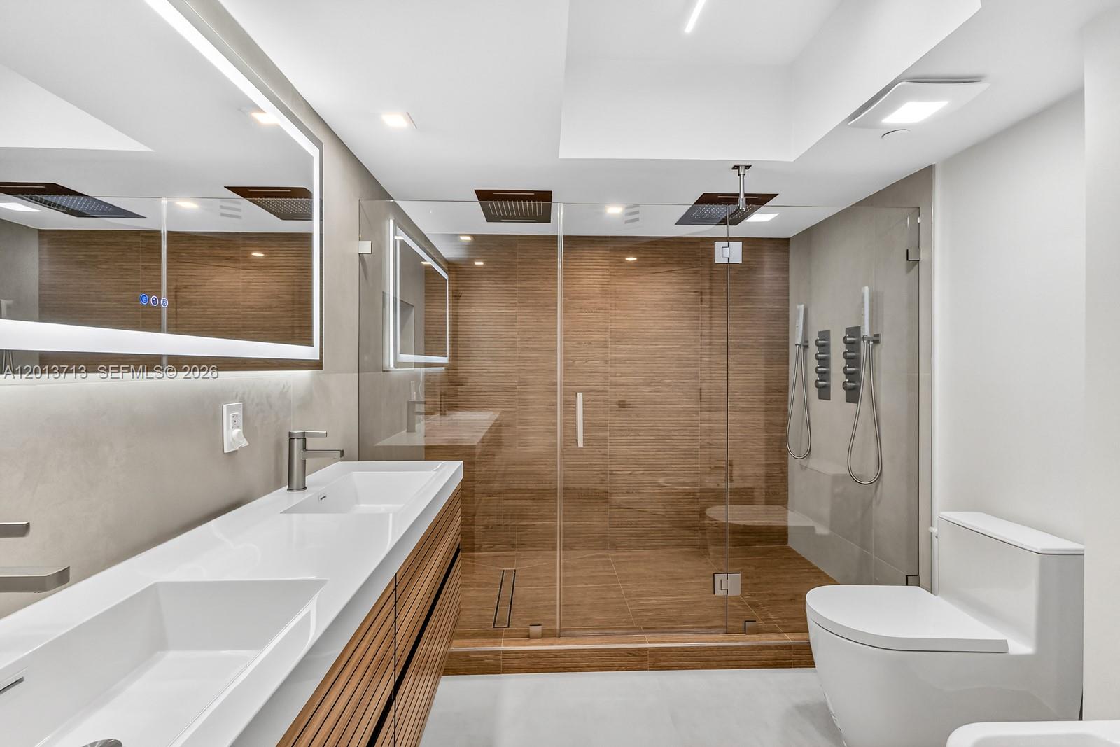 Photo of 16445 Collins Ave  #922, Sunny Isles Beach, Florida, 33160 - 