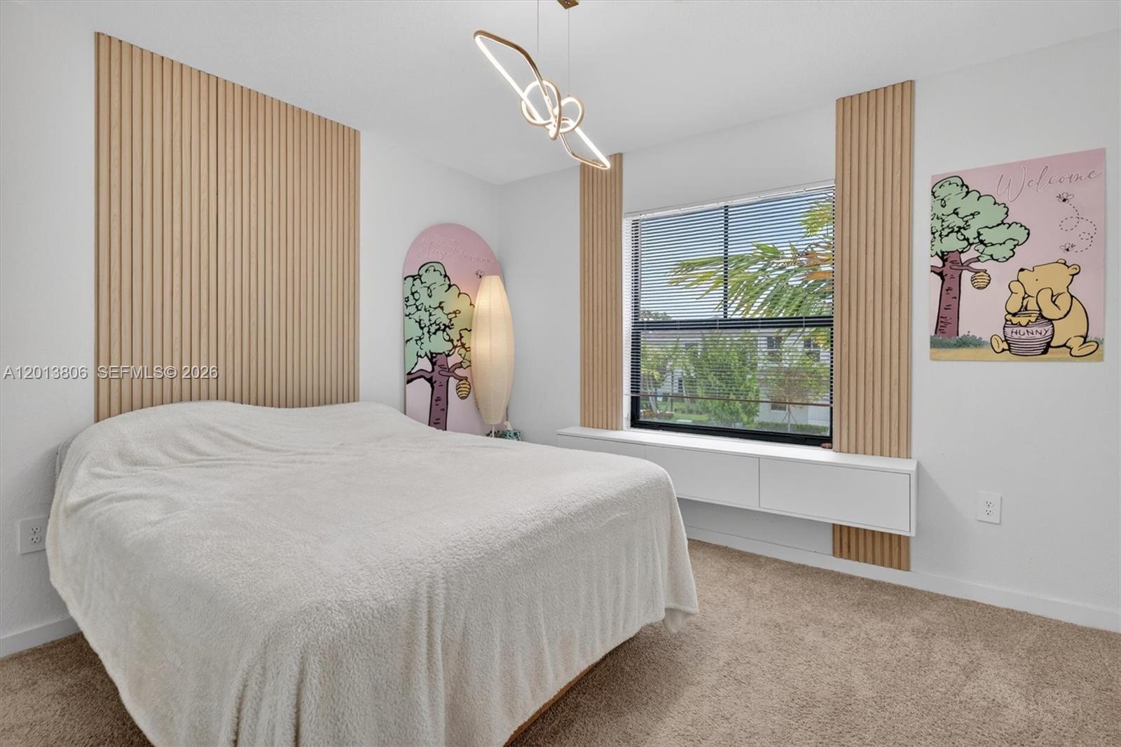 Ver detalles 310 3 / 3 1376 sq. ft. $ 2026-05-05 0 foto