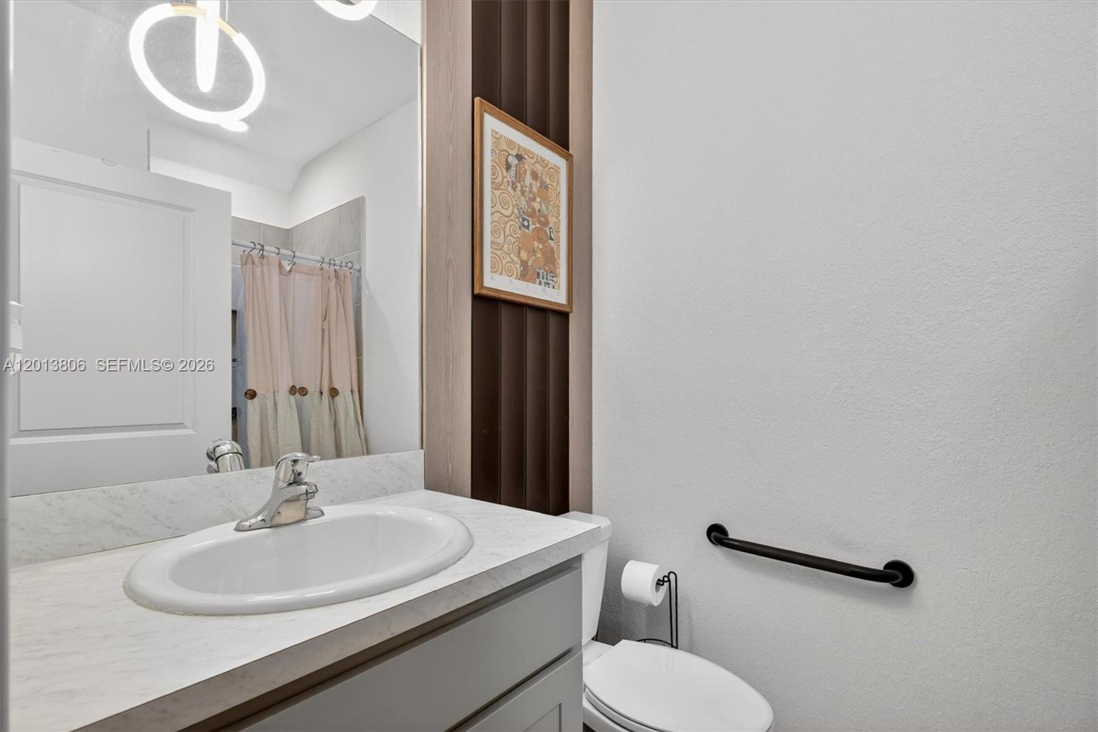 Ver detalles 310 3 / 3 1376 sq. ft. $ 2026-05-05 0 foto