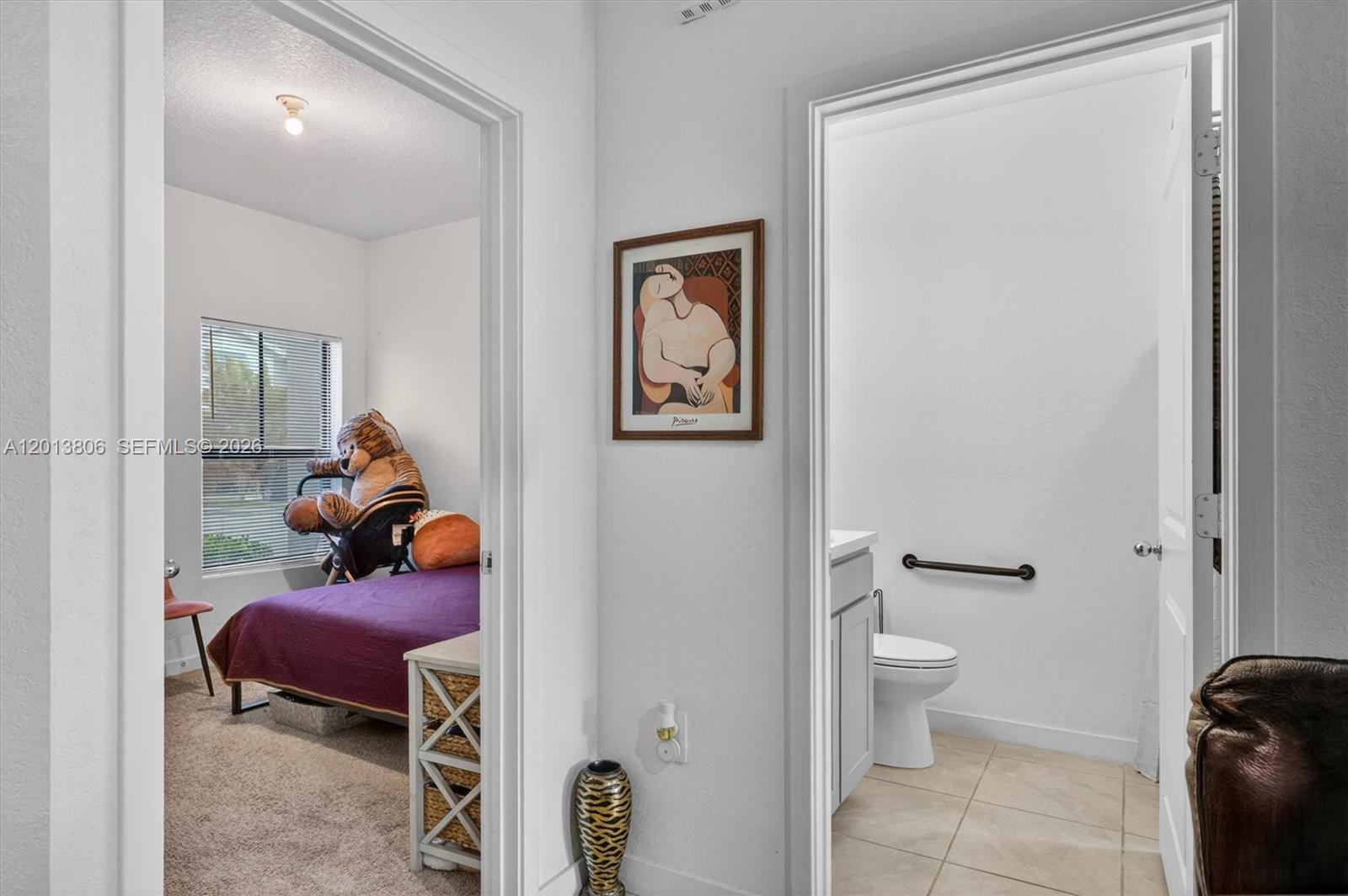 Ver detalles 310 3 / 3 1376 sq. ft. $ 2026-05-05 0 foto