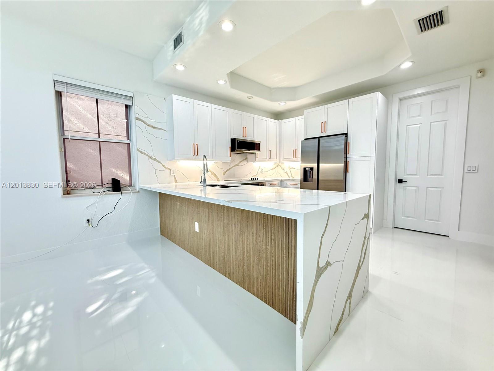 Photo of 1455 Breakwater Ter  (1455), Hollywood, Florida, 33019 - 