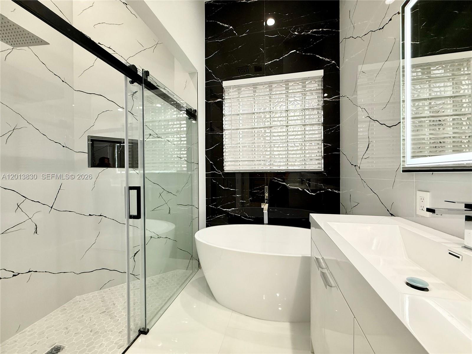 Photo of 1455 Breakwater Ter  (1455), Hollywood, Florida, 33019 - 