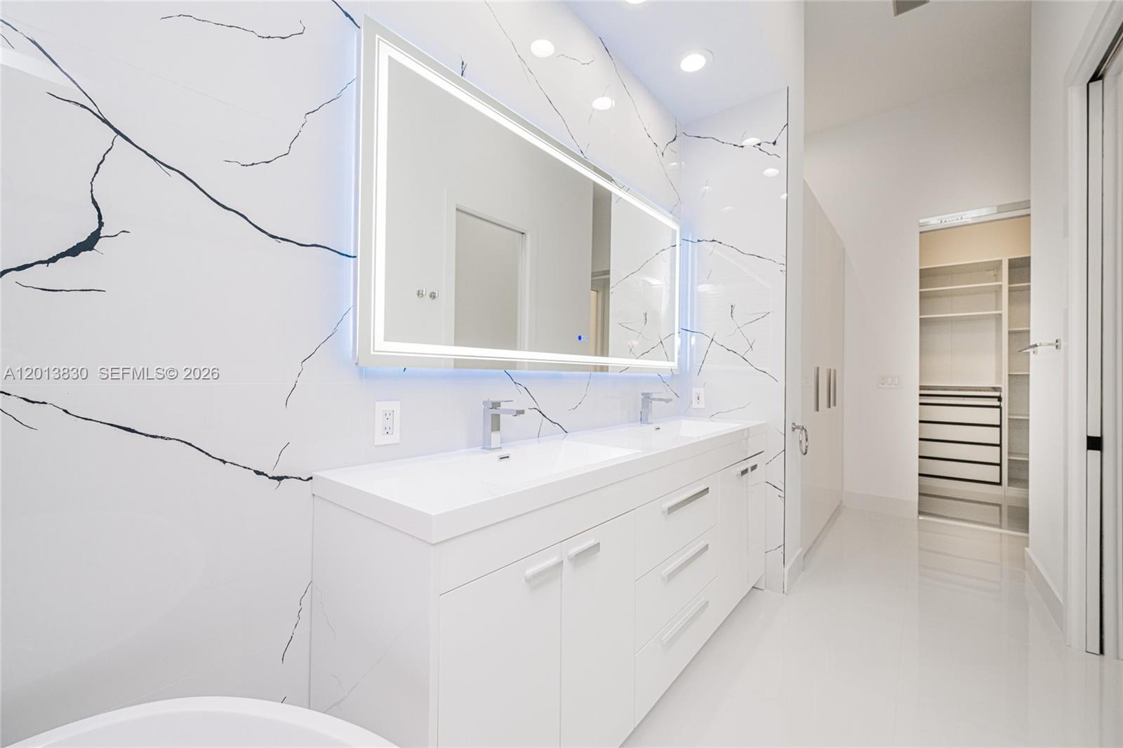 Photo of 1455 Breakwater Ter  (1455), Hollywood, Florida, 33019 - 