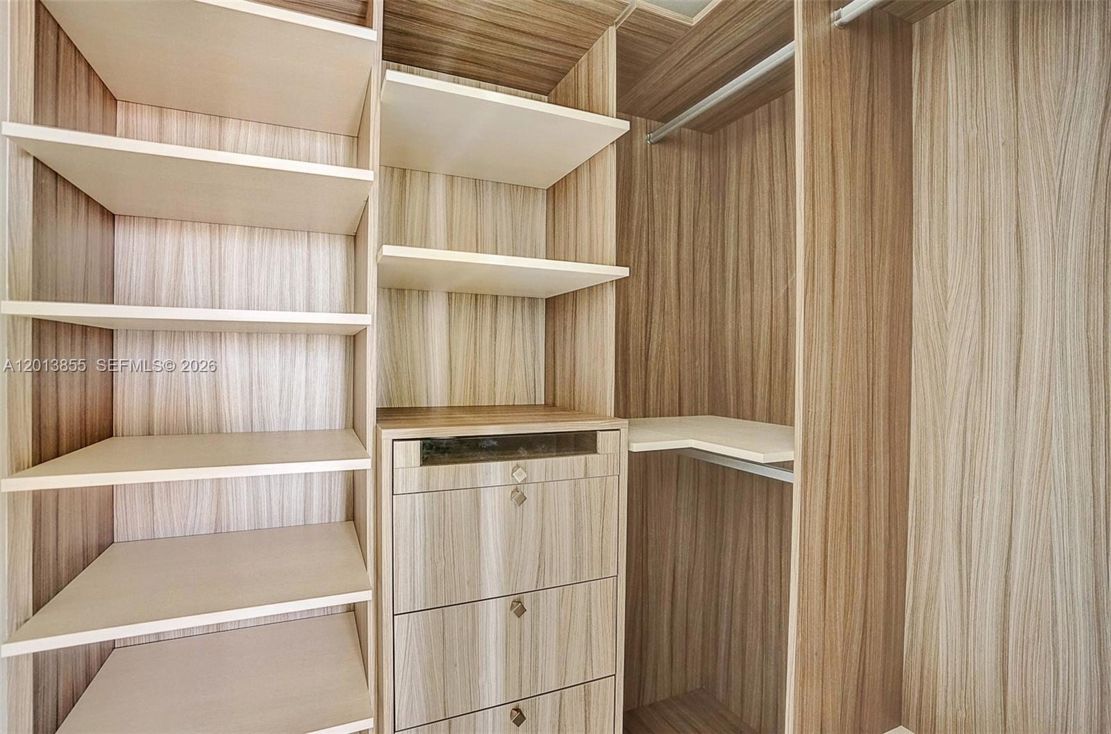 See details 5-2205 2 / 3 1541 sq. ft. $ 2026-05-06 0 Photo