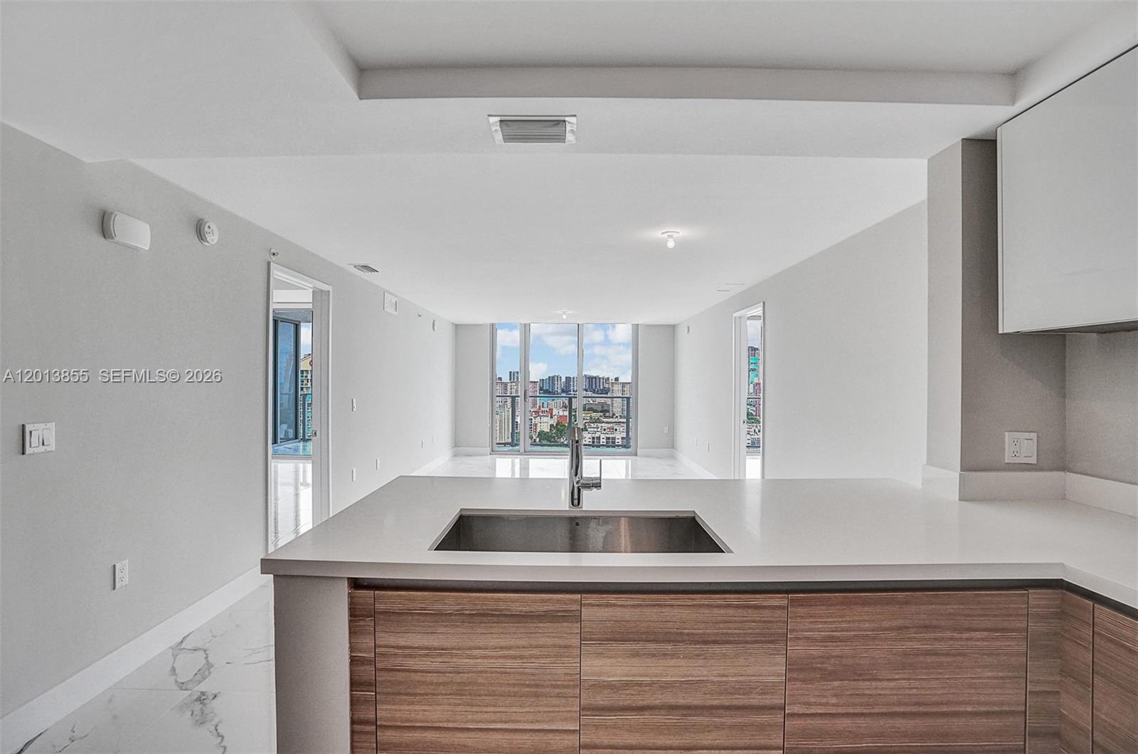 See details 5-2205 2 / 3 1541 sq. ft. $ 2026-05-06 0 Photo