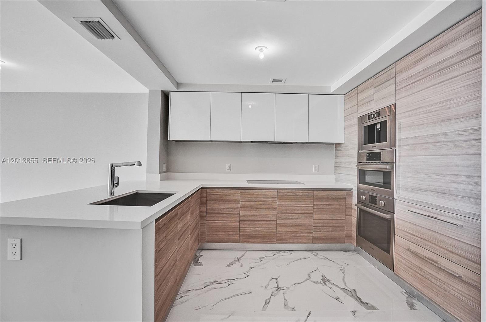 See details 5-2205 2 / 3 1541 sq. ft. $ 2026-05-06 0 Photo
