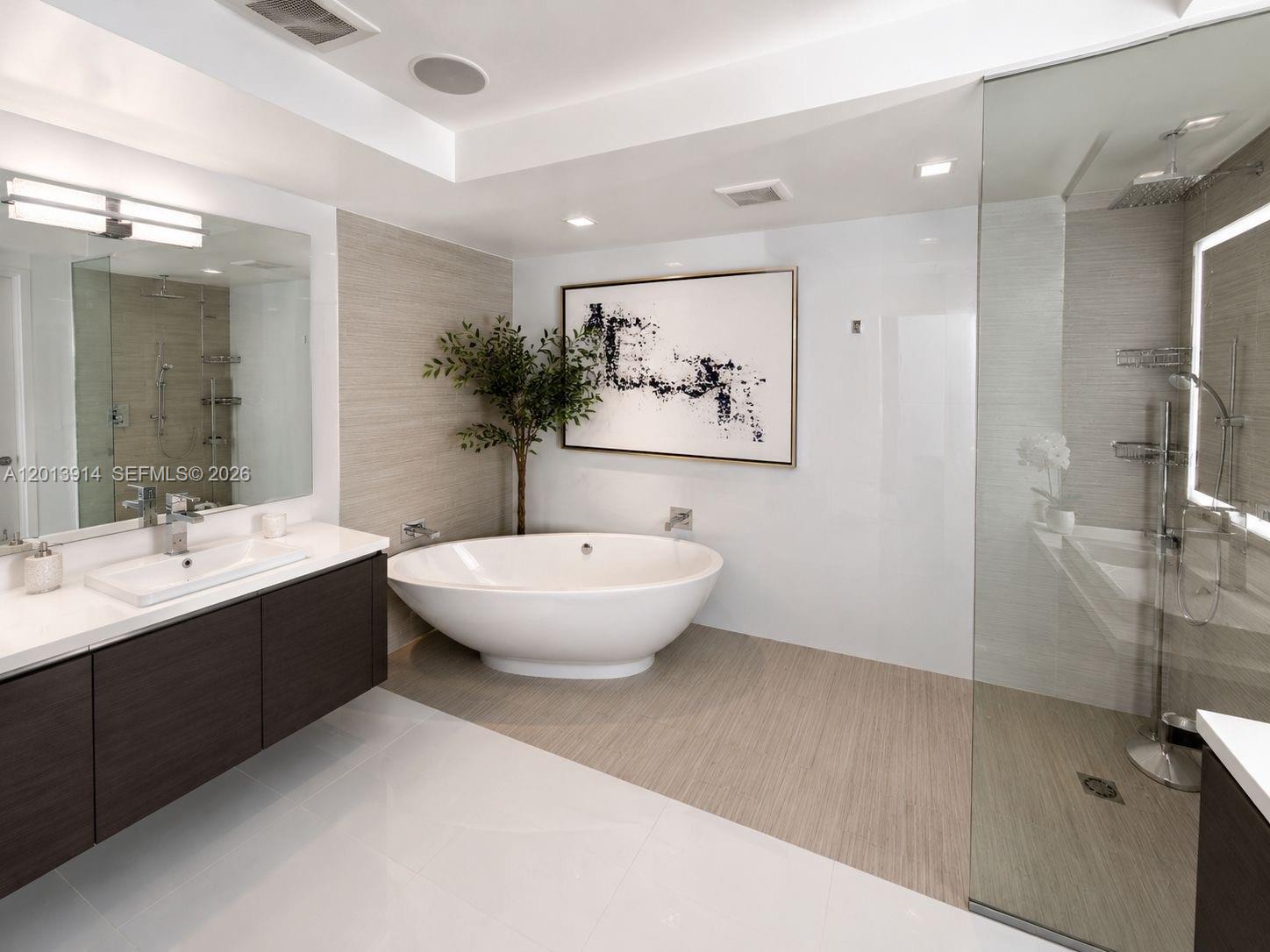 See details 4-2407 3 / 4 1892 sq. ft. $ 2026-05-06 0 Photo