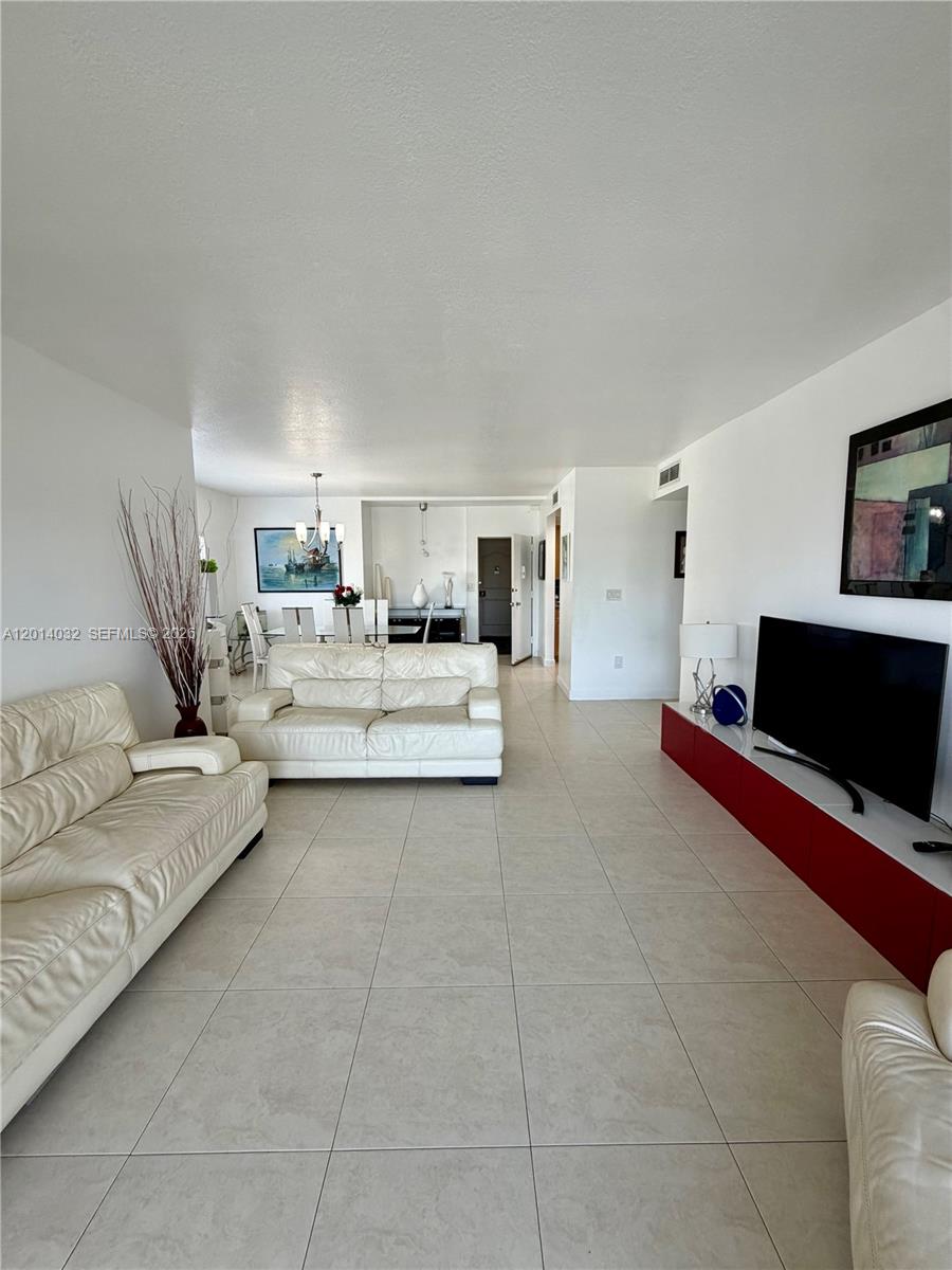 1631 2 / 2 1350 sq. ft. $ 2026-05-06 0 Photo