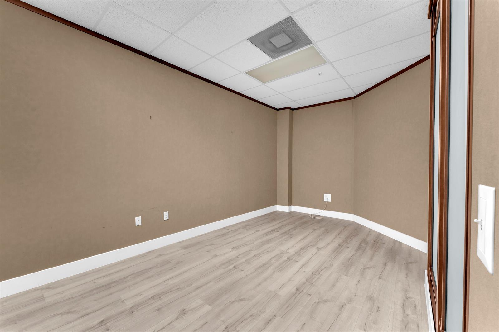 Ver detalles 201 / 0 sq. ft. $ 2026-05-22 0 foto