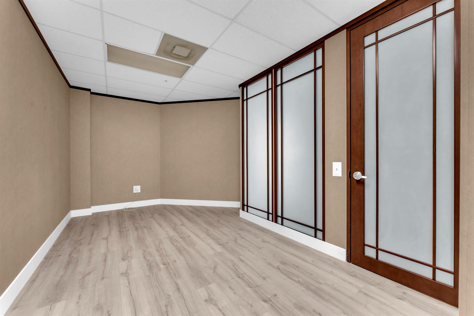 Ver detalles 201 / 0 sq. ft. $ 2026-05-22 0 foto