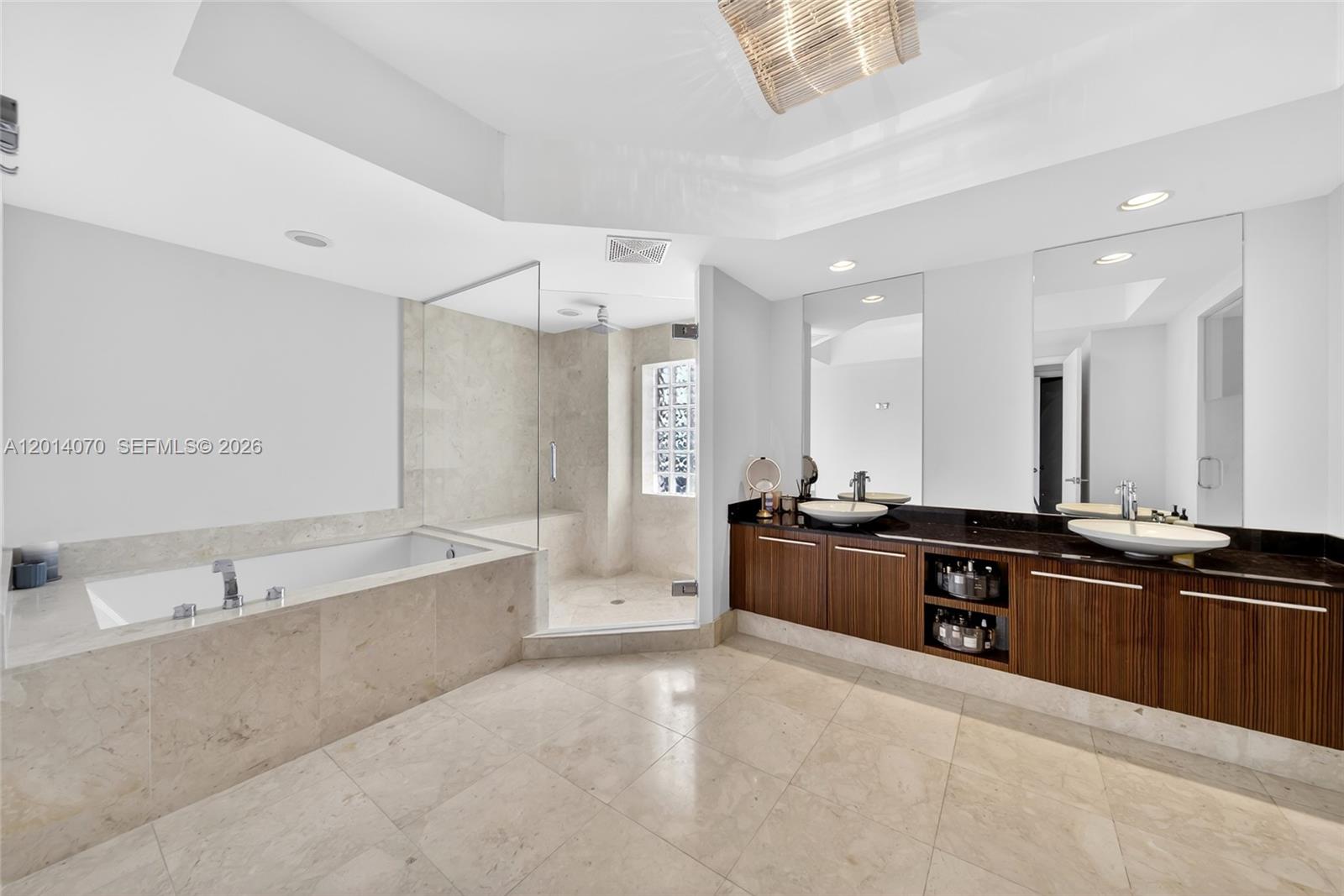 Photo of 2711 Ocean Dr  #1901, Hollywood, Florida, 33019 - 