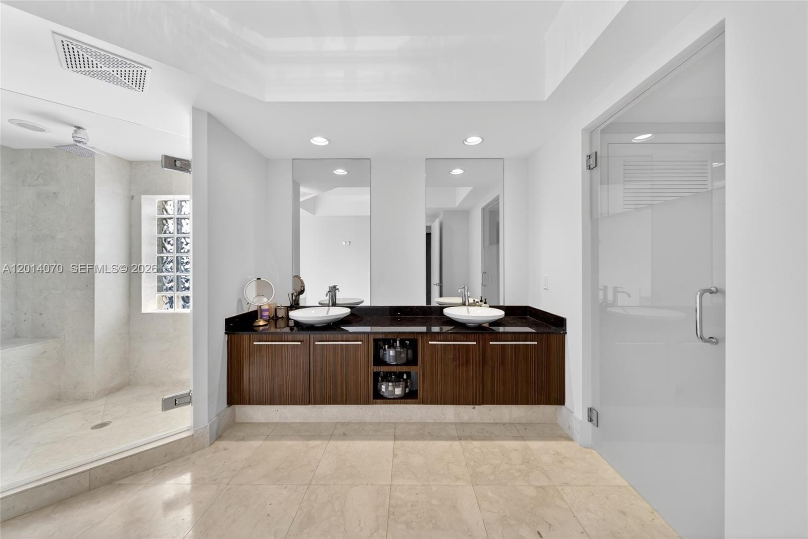 Photo of 2711 Ocean Dr  #1901, Hollywood, Florida, 33019 - 