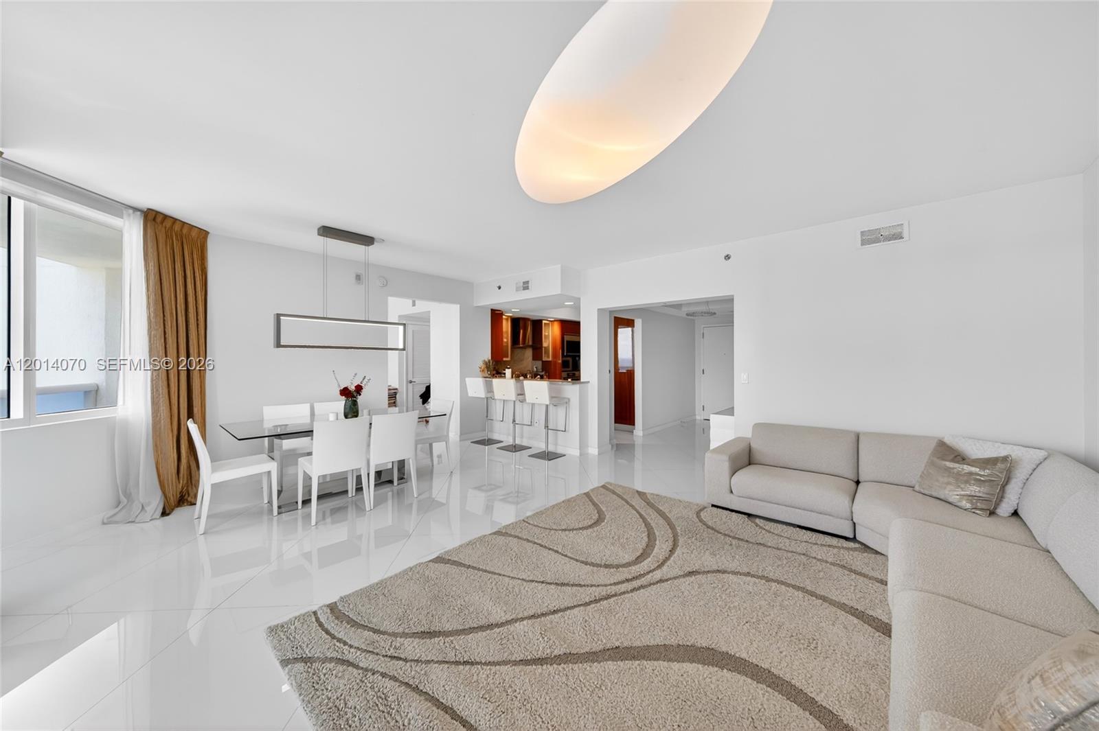 Photo of 2711 Ocean Dr  #1901, Hollywood, Florida, 33019 - 