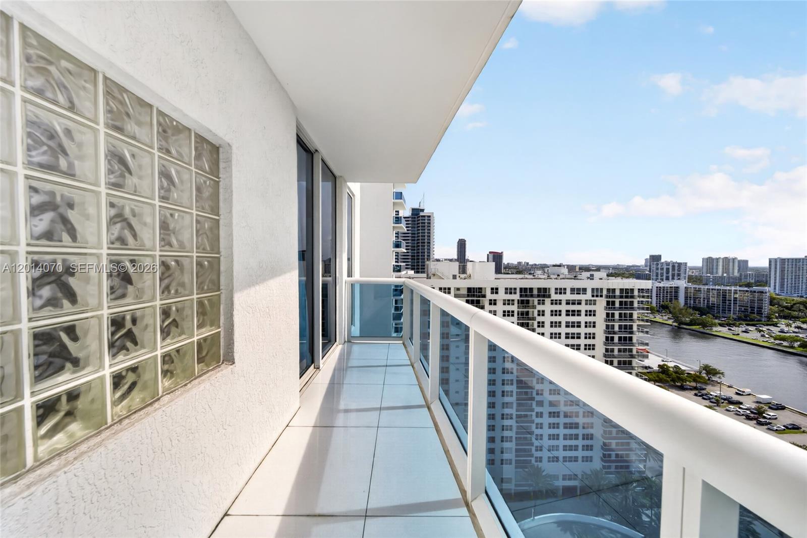 Photo of 2711 Ocean Dr  #1901, Hollywood, Florida, 33019 - 