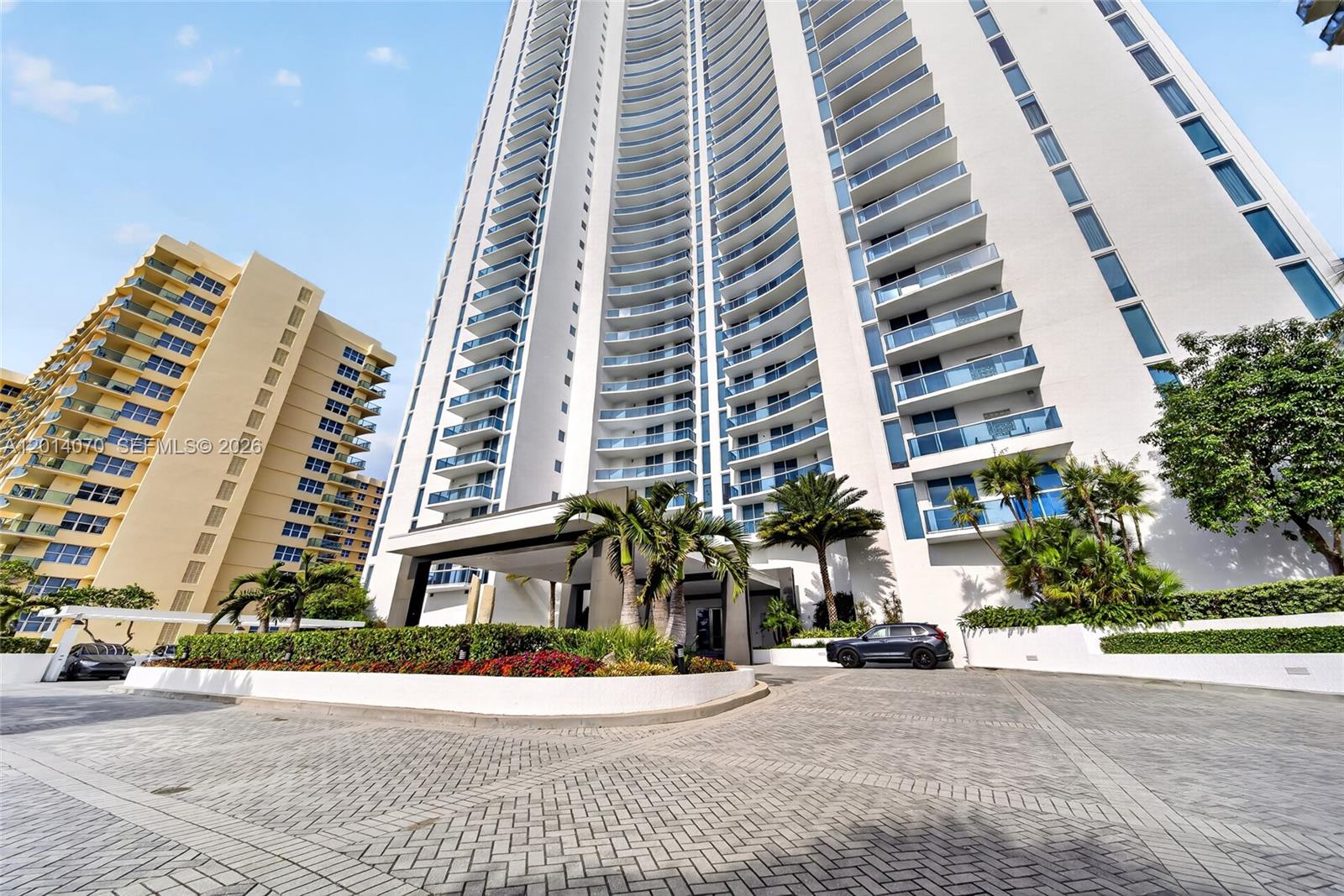 Photo of 2711 Ocean Dr  #1901, Hollywood, Florida, 33019 - 