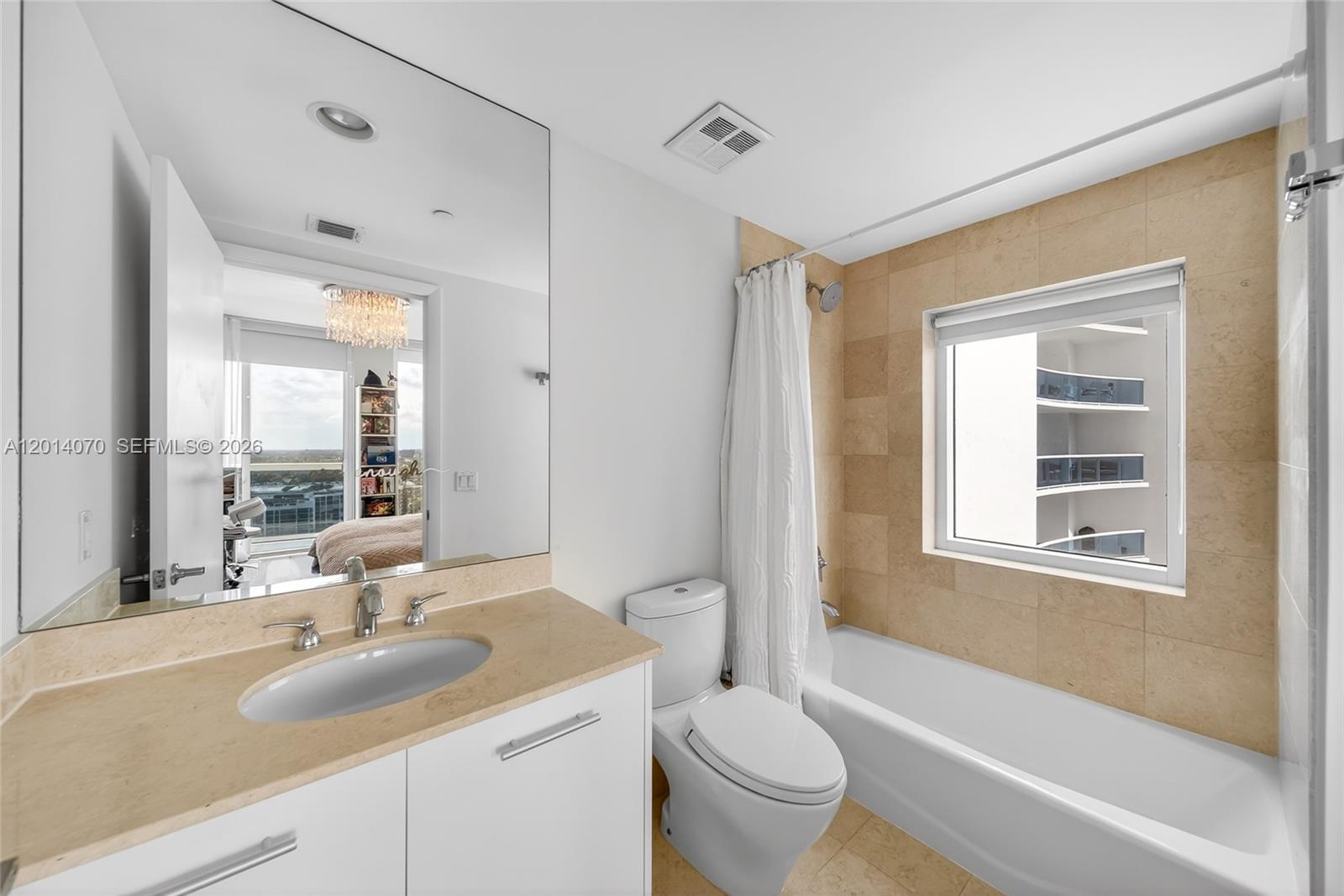 Photo of 2711 Ocean Dr  #1901, Hollywood, Florida, 33019 - 