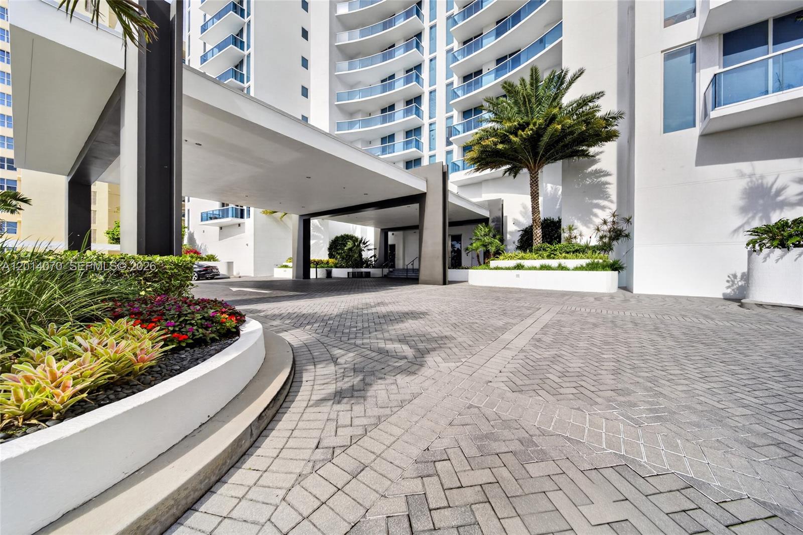 Photo of 2711 Ocean Dr  #1901, Hollywood, Florida, 33019 - 