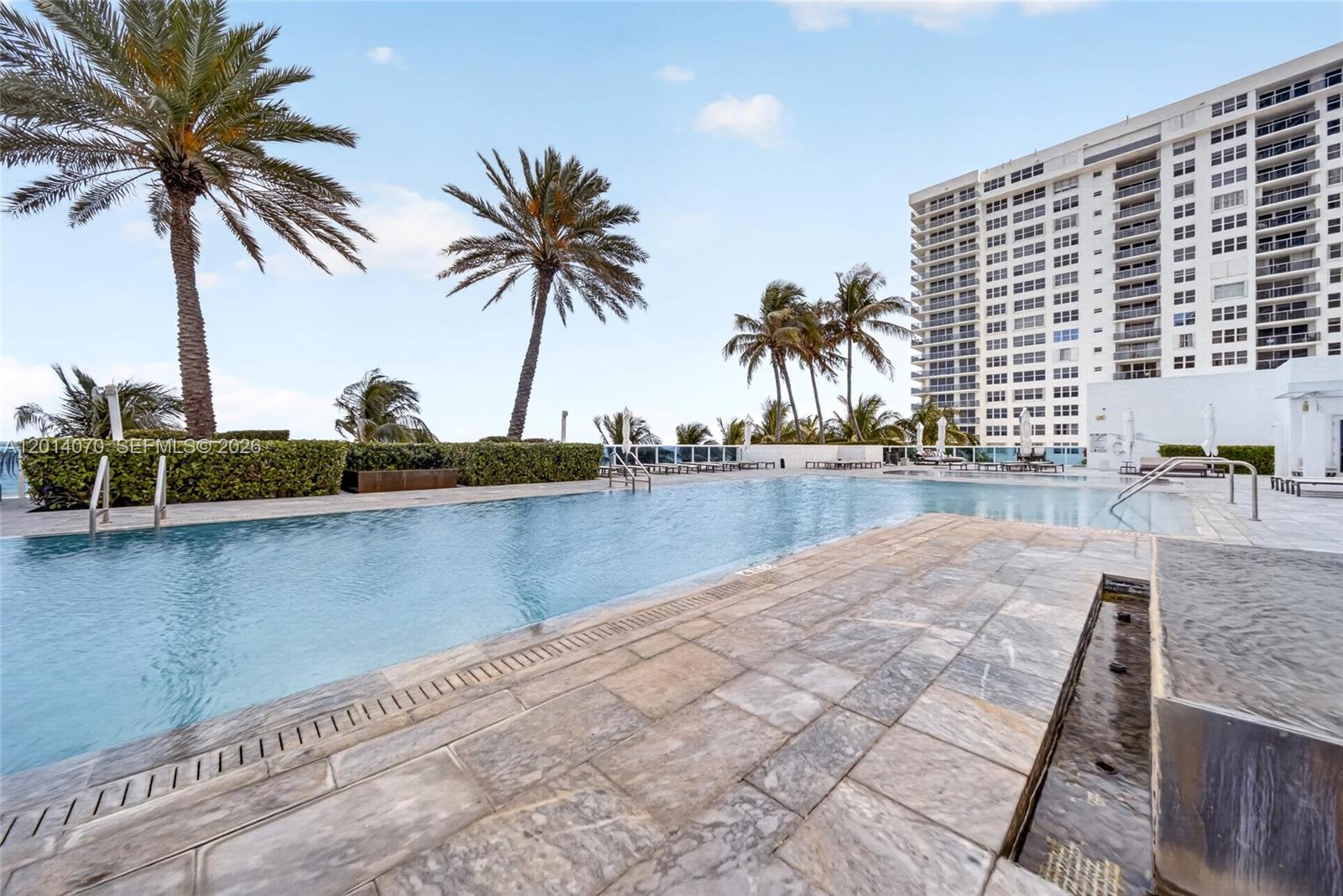 Photo of 2711 Ocean Dr  #1901, Hollywood, Florida, 33019 - 