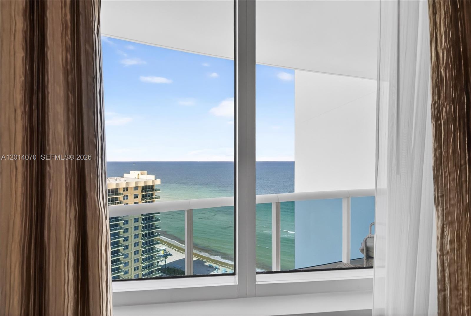 Photo of 2711 Ocean Dr  #1901, Hollywood, Florida, 33019 - 