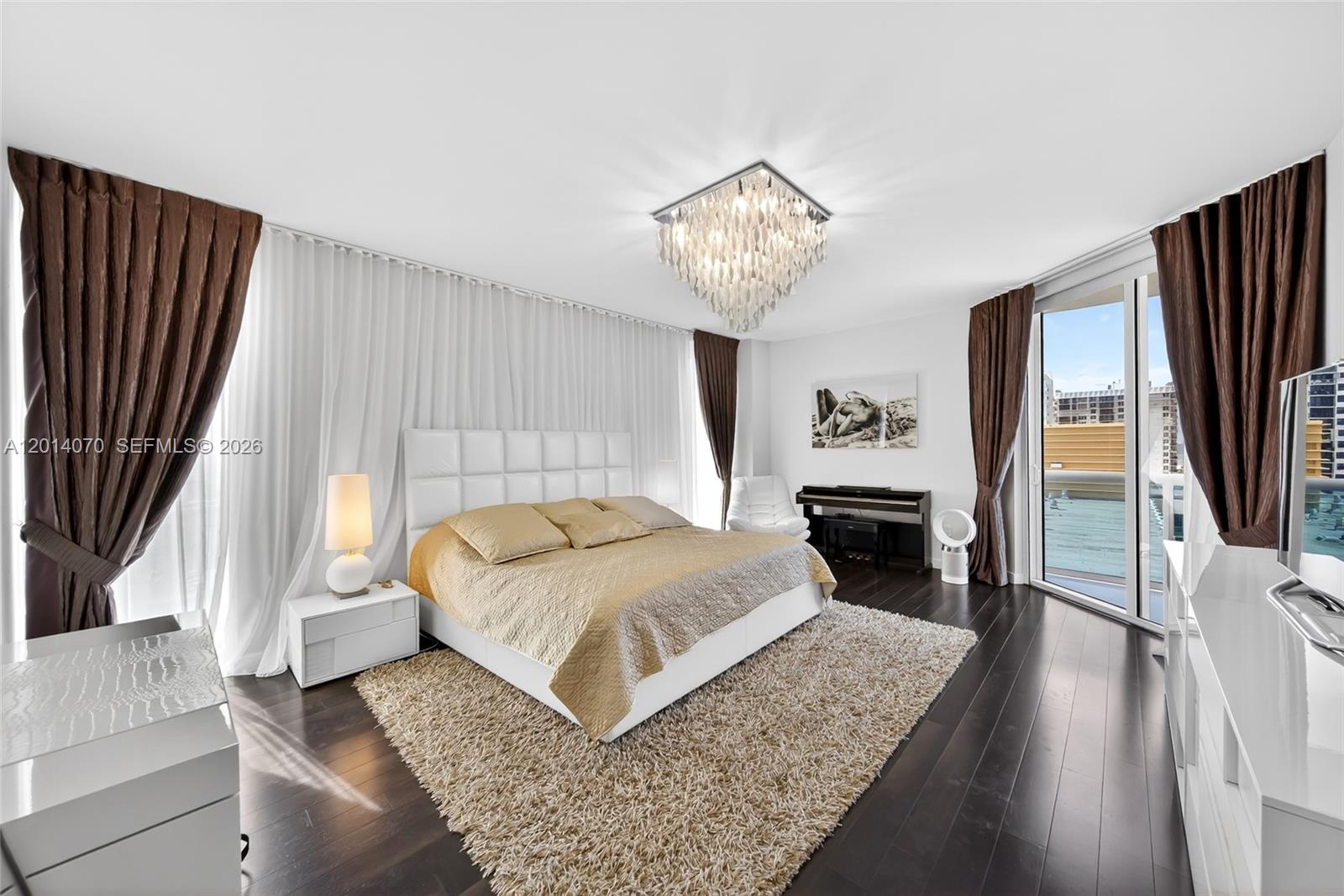 Photo of 2711 Ocean Dr  #1901, Hollywood, Florida, 33019 - 