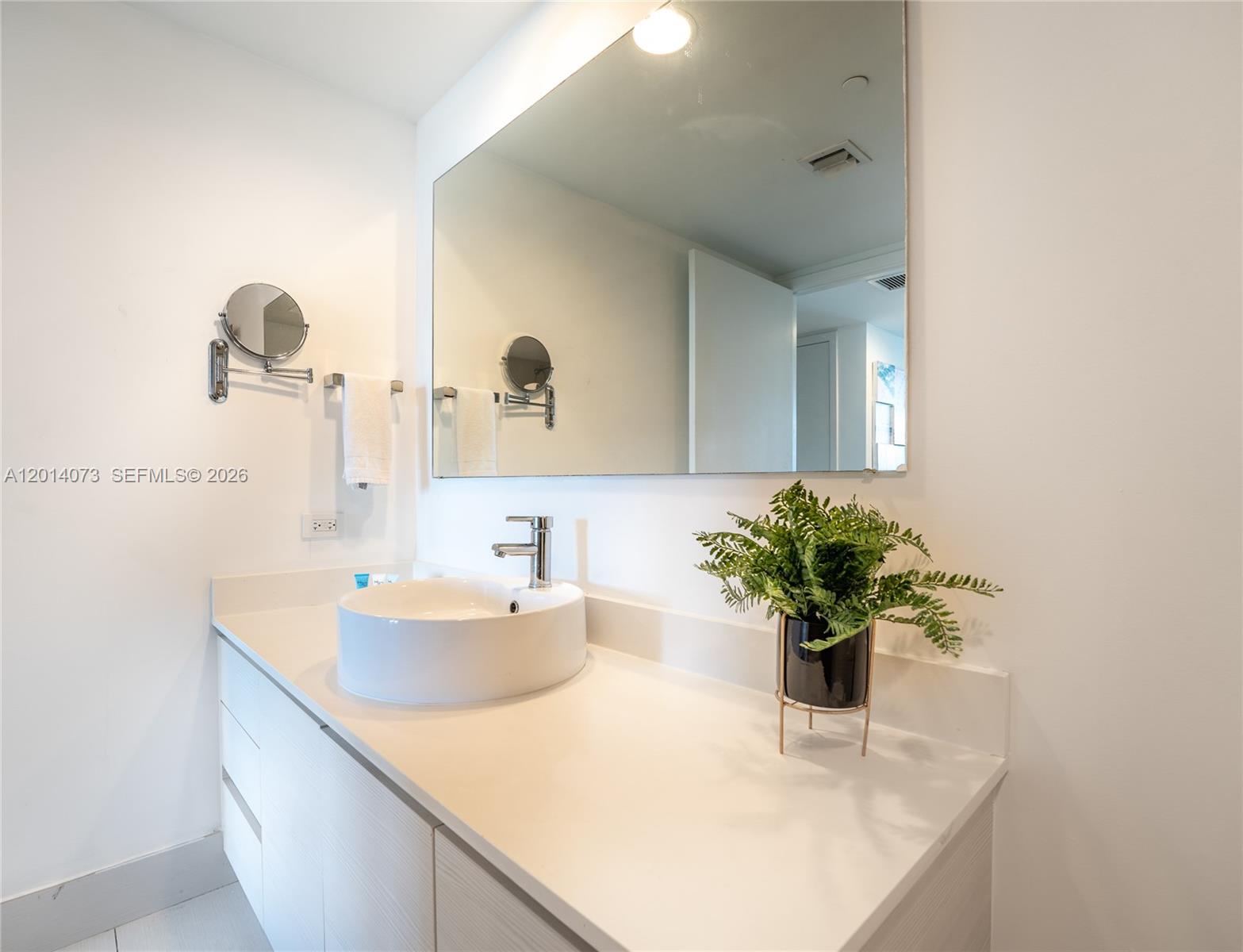 Photo of 2602 Hallandale Beach Blvd  #R806, Hallandale Beach, Florida, 33009 - 