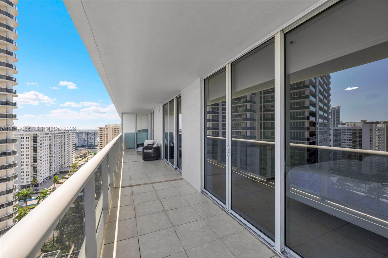 1703 3 / 3 1733 sq. ft. $ 2026-05-06 0 Photo
