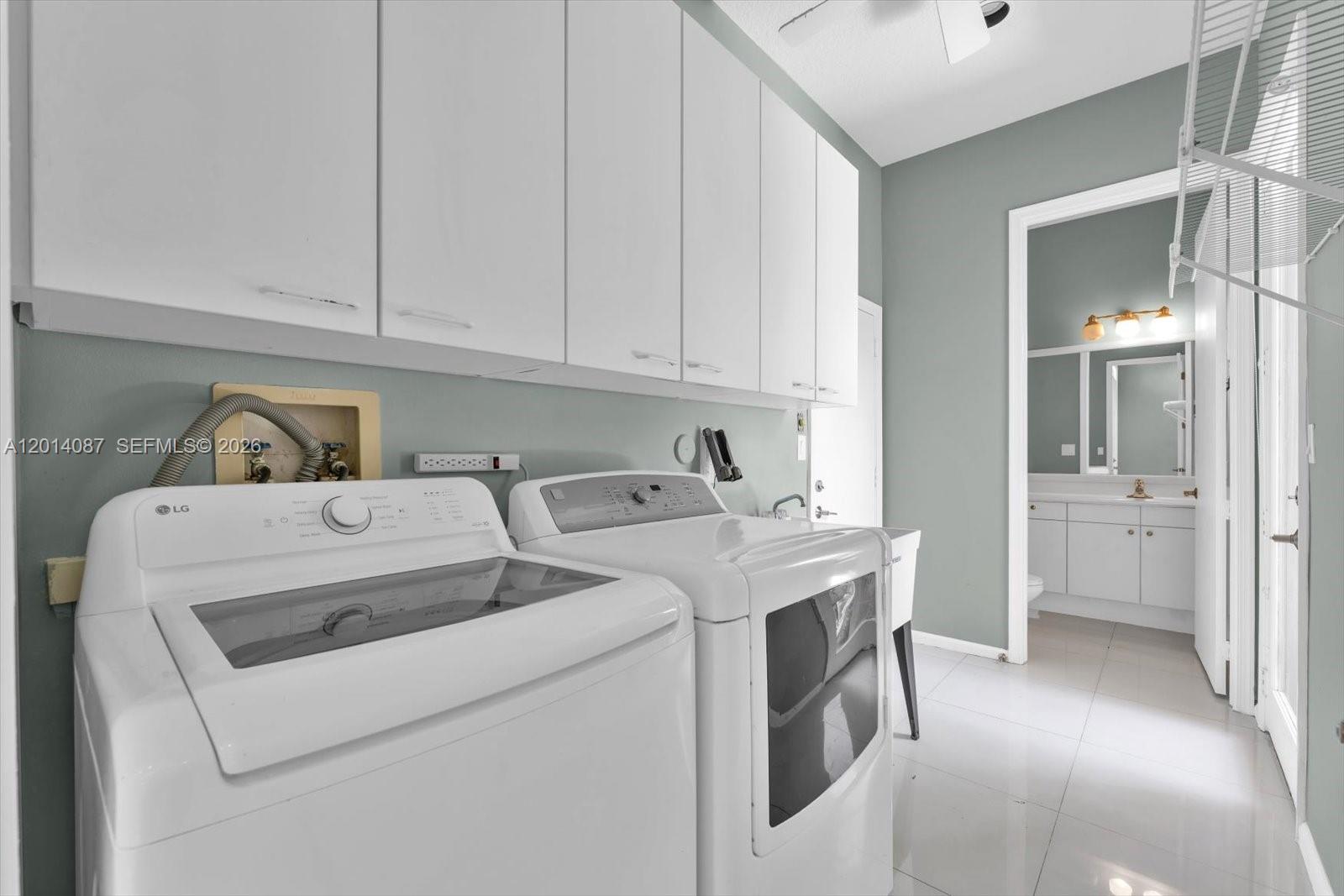Photo of 3728 208th Ter  (3728), Aventura, Florida, 33180 - 