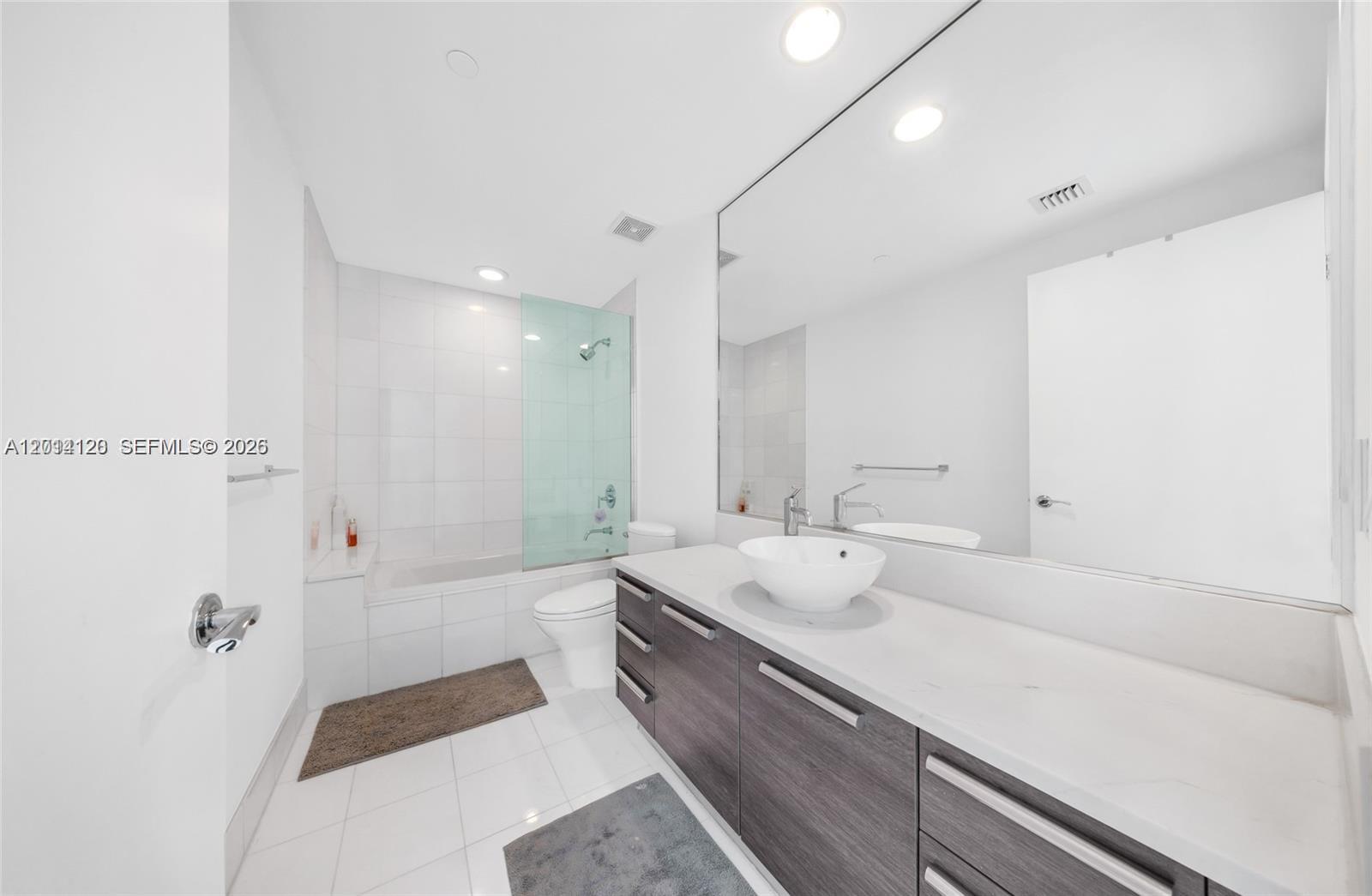 Photo of 2950 188th St  #547, Aventura, Florida, 33180 - 