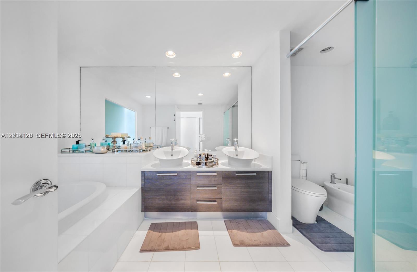 Photo of 2950 188th St  #547, Aventura, Florida, 33180 - 